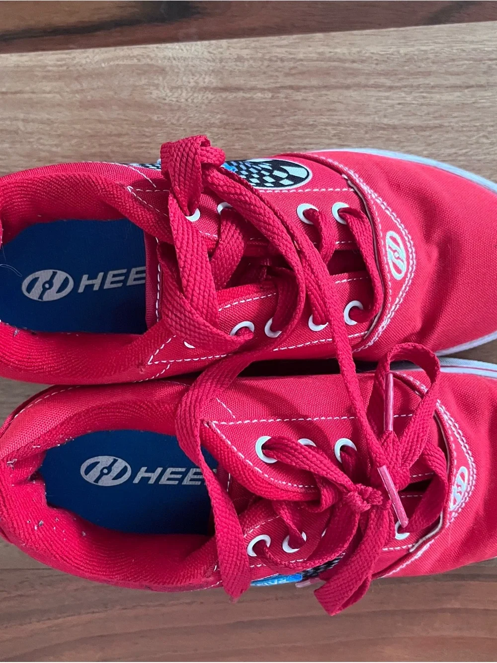 Heelys Kids Red Canvas Skate‎ Shoes Sneakers Youth Size 3 Wheels Included